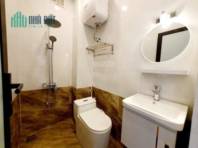 Bán nhà Tôn Đức thắng,20M ra mặt phố ,ô tô đỗ cửa ,kinh doanh thuận tiện ,6 tầng xây mới