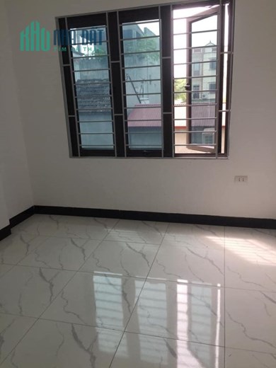 NHÀ ĐẸP PHỐ THỤY KHUÊ , LÔ GÓC 3 THOÁNG , SỔ ĐỎ HOA HẬU
