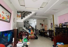 Bán nhà MẶT TIỀN kế chợ Tân Hương, Quận Tân Phú, 66m2(5.1x13) VUÔNG, 2 Tầng BTCT