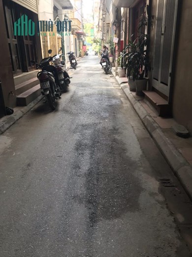 Nguyễn Văn Cừ 38m-MT3.7m-4T-5.7 tỷ, ngõ Ô TÔ, Quận Long Biên