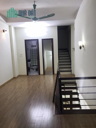 Nguyễn Văn Cừ 38m-MT3.7m-4T-5.7 tỷ, ngõ Ô TÔ, Quận Long Biên