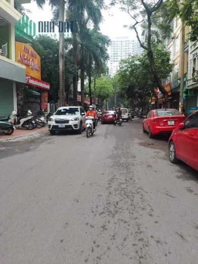 Bán Đất Mặt Phố Dịch Vọng Hậu 656m2 , mặt tền bề thế 19m , mảnh đất vàng còn sót lại choa các nhà