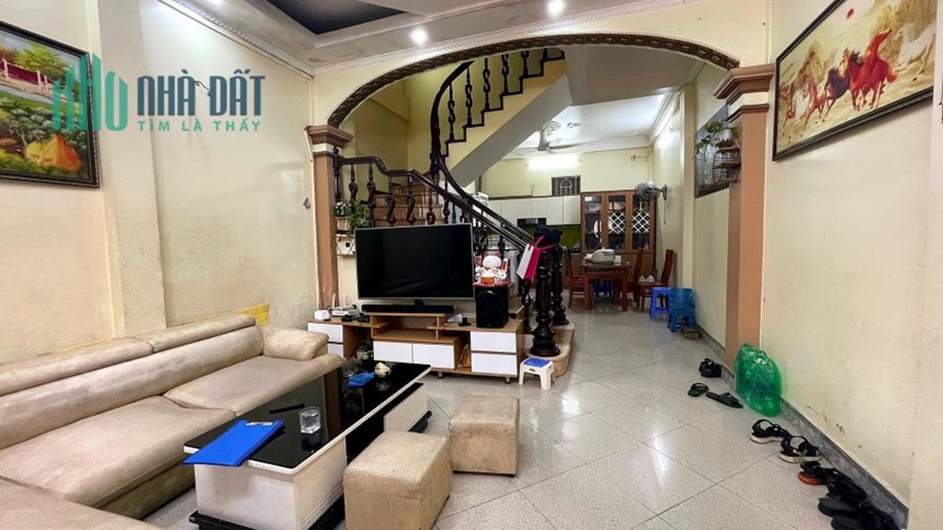 RẺ - CHẤT LƯỢNG CAO - BÁN NHÀ MINH KHAI - CẠNH TIME CITY - 60M - 4T - 5 TỶ 2 - HÀNG HIẾM HAI BÀ