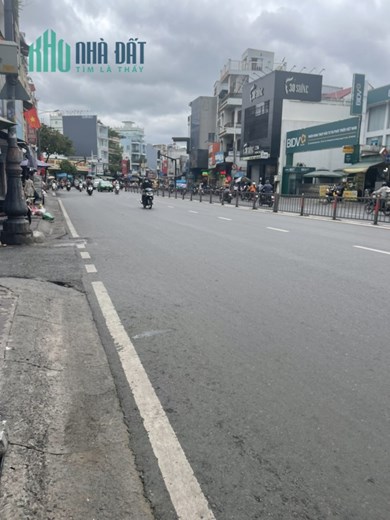 CĂN GÓC 2 MẶT TIỀN KINH DOANH P1 Q8 GIÁP Q1,Q5- CHƯA QUA ĐẦU TƯ- NHỈNH 10TỶ