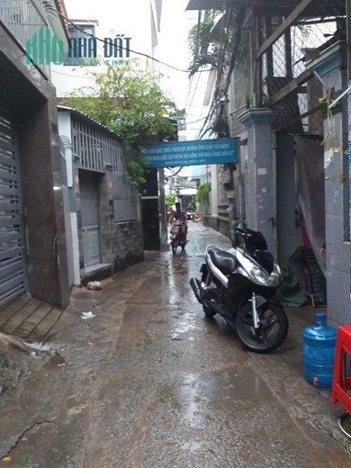 HẺM XE TẢI SÁT NHÀ-TRƯỚC NHÀ 3M THÔNG-VỊ TRÍ ĐẸP-CÁCH QUẬN 1 CHỈ 1KM.