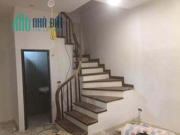 Bán Nhà Ngõ 36 Phố Đào Tấn 30m2 x 5 tầng, 3 phòng ngủ đầy đủ công năng, nhà mới đón Tết, seri 5 căn