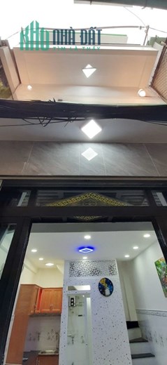 Nhà bán 3 Tầng mới hẻm 718 Trần Hưng Đạo P2 Q5 - Giá : 2 Tỷ 550