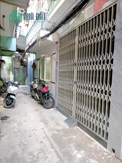 Nhà bán 3 Tầng mới hẻm 718 Trần Hưng Đạo P2 Q5 - Giá : 2 Tỷ 550