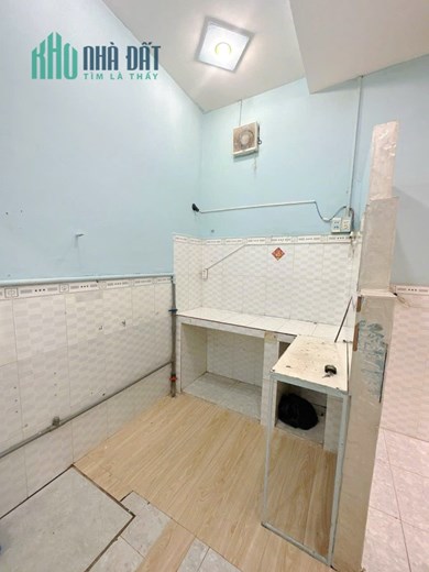 Nhà bán Trệt, lầu hẻm 154 Âu Dương Lân P3Q8 - Giá 2 Tỷ 380