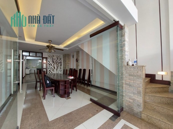 Nhà Mặt Tiền Kinh Doanh 4MX19M 5Tầng Phường Phú Thạnh Quận Tân Phú.