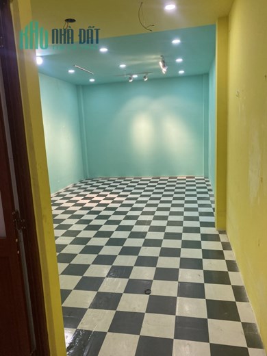 Cần Cho Thuê Nhà Mặt Tiền Kinh Doanh Khu Vực Sầm Uất Đường NGUYỄN GIA TRÍ