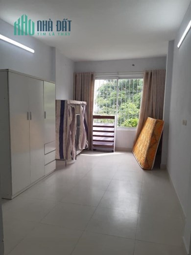 Thanh Xuân, nhà phân lô, ô tô đỗ cửa, sân chơi trước nhà, 5 tầng bao la gió, 5.69 tỷ