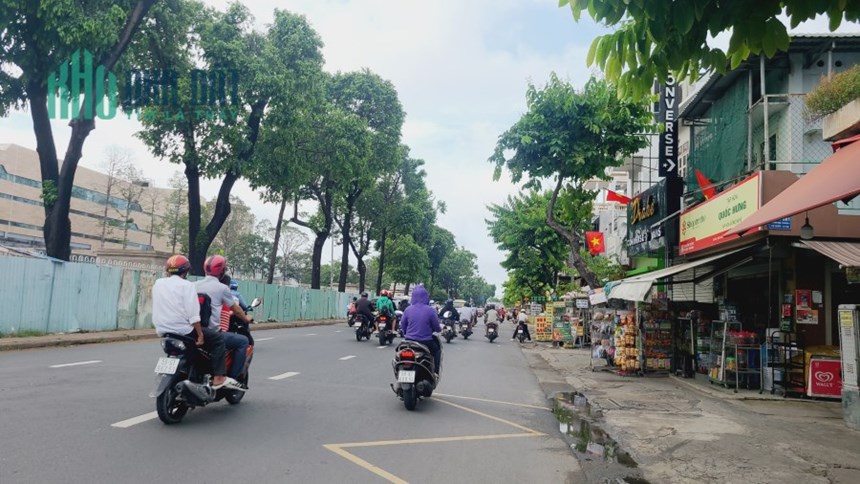 Mặt Tiền Nguyễn Kiệm Gò Vấp, 80m2 ngang 4m, 5 Tầng 11PN ,Giá 11.9 Tỷ
