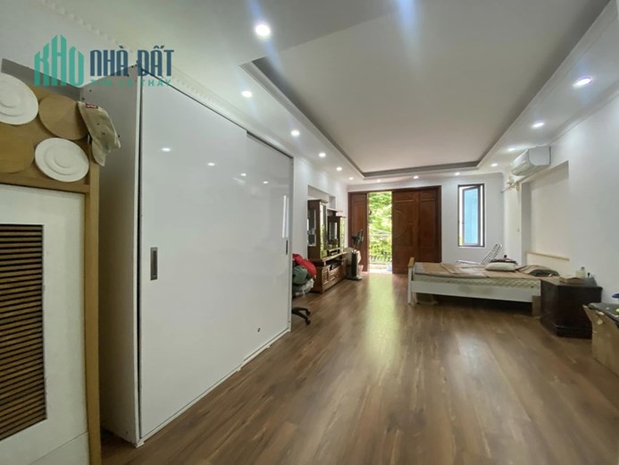 NGHI TÀM - GARA 7 CHỖ, THANG MÁY XỊN, KINH DOANH TỐT 11.2 TỶ