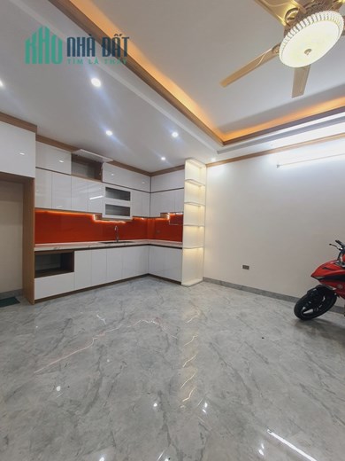 ÂU CƠ - GARA 7 CHỖ, THANG MÁY, KINH DOANH ĐỈNH 11.1 TỶ