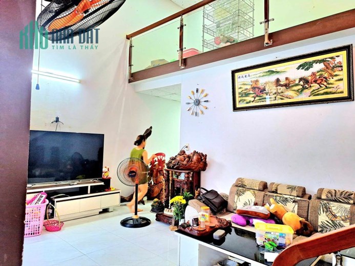 Nhà Hòa Minh, sát Thanh Khê, 72m2 mà chỉ 2 tỷ 1 mấy chục.