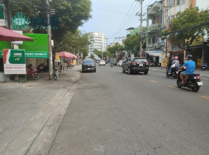 MẶT PHỐ - KHÔNG CÓ CĂN THỨ 2 - LÔ GÓC 3 MẶT THOÁNG - Ô TÔ DỪNG ĐỖ NGÀY ĐÊM