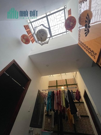 HẺM ĐẸP TỚI NHÀ , CÁCH MẶT TIỀN 20M , 3 TẦNG , NGANG 4M , CHỈ 5.7 TỶ