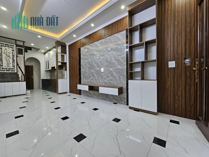 Nhà đẹp Bạch Mai, Hai Bà Trưng, 30m, 5 tầng,hiện đại,  trung tâm, chỉ 3.8 tỷ