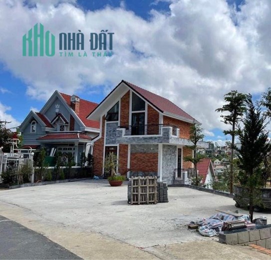 Bán villa mặt tiền Tô Hiến Thành Phường 3 Đà Lạt vừa hoàn thiện