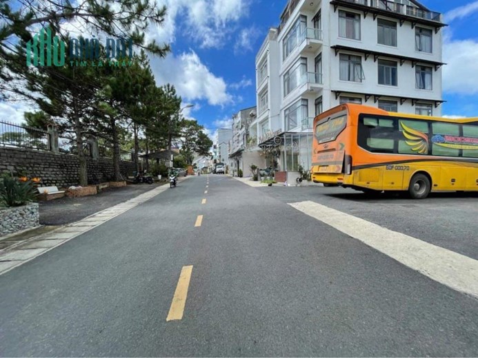 Bán villa mặt tiền Tô Hiến Thành Phường 3 Đà Lạt vừa hoàn thiện