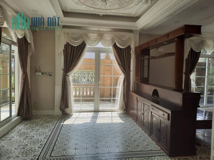 Biệt thự mới cực đẹp, còn như mới, phường 14, Quận Tân Bình