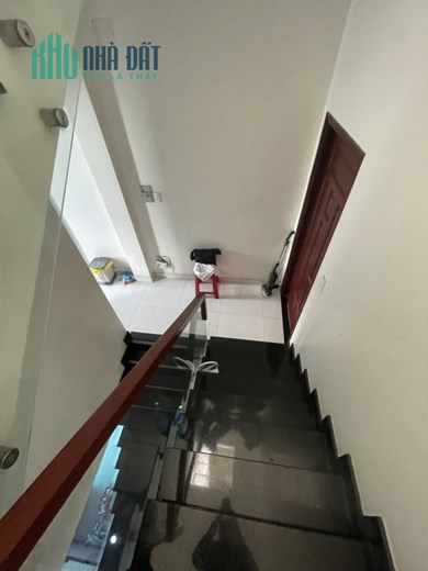 Ngộp Lý Thái Tổ Quận 10 -Hẻm 8m - 4 tầng - 30m2