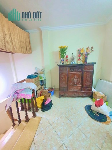 BÁN NHÀ 4 TẦNG 1TUM 20M RA MẶT PHỐ DT:25M2 x MT:5M x 3 PHÒNG NGỦ GIÁ:1.9 TỶ GẦN PHỐ CỔ  _ TRUNG TÂM
