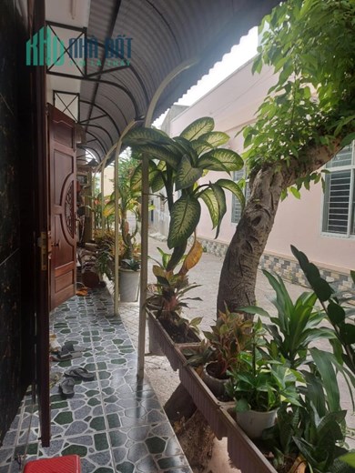 Bán Nhà ôm góc sau 1 căn MT Đường nội bộ Phó Đức Chính P.Lê Hồng Phong QN , 43m2 , 4 Mê , Giá 4 Tỷ