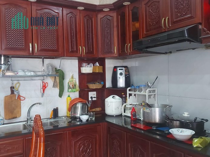 Bán Nhà ôm góc sau 1 căn MT Đường nội bộ Phó Đức Chính P.Lê Hồng Phong QN , 43m2 , 4 Mê , Giá 4 Tỷ