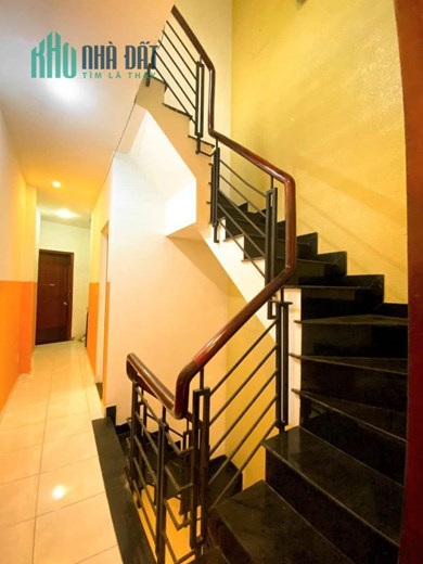 BÁN NHÀ 3 TẦNG, SÁT HXH, 3.4X18M, 5PN, TÔN THẤT THUYẾT, GIÁ 3.x TỶ