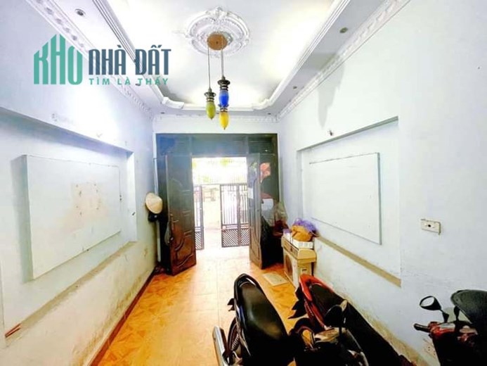 Bán Nhà Ngõ 113 Phố Yên Hòa 50/53 x 3 tầng , gần Phố Hạ Yên Quyết , giá đầu tư chỉ 130tr/m2
