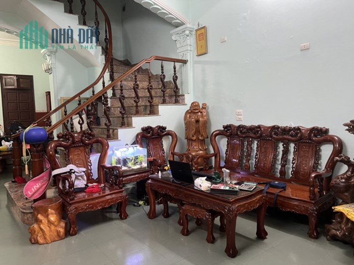 Nhà đẹp trung tâm huyện Thanh trì ,ô tô đỗ cửa diện tích 75m2 3 tầng mt rộng 5m