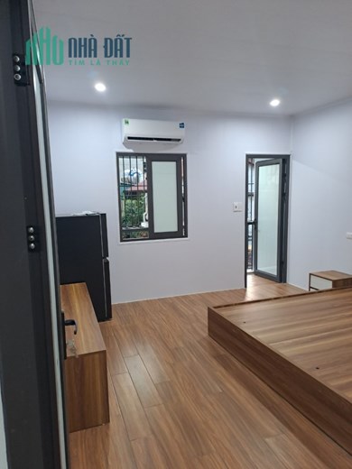 Cho thuê căn hộ khép kín full đồ tại ngõ 26 Tư Đình, Long Biên