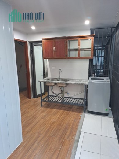 Cho thuê căn hộ khép kín full đồ tại ngõ 26 Tư Đình, Long Biên