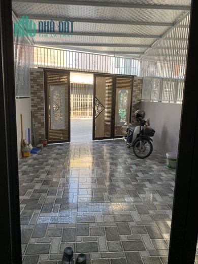 Bán 3 căn nhà liền kề đường ô tô tránh nhau gần 23/10