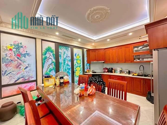 Bán Căn Biệt Thự Liền Kề Hoàng Hoa Thám 87m2 x 5 tầng, nội thất sang trọng , gara ô tô , giá đầu tư