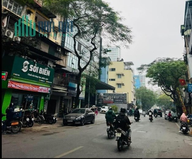 Núi Trúc - Vị trí vàng! Bán nhà mặt phố 59m2, 1 tầng - Mặt tiền 4m – Nhỉnh 15 tỷ - Quận Ba Đình