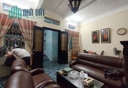Bán Nhà Đường Hoàng Hoa Thám 95/105m2 x 2 tầng, ngõ thông, diện tích to mặt tiền rộng, giá đầu tư
