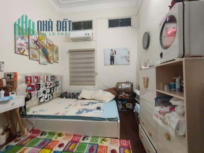 Bán Nhà Đường Hoàng Hoa Thám 95/105m2 x 2 tầng, ngõ thông, diện tích to mặt tiền rộng, giá đầu tư