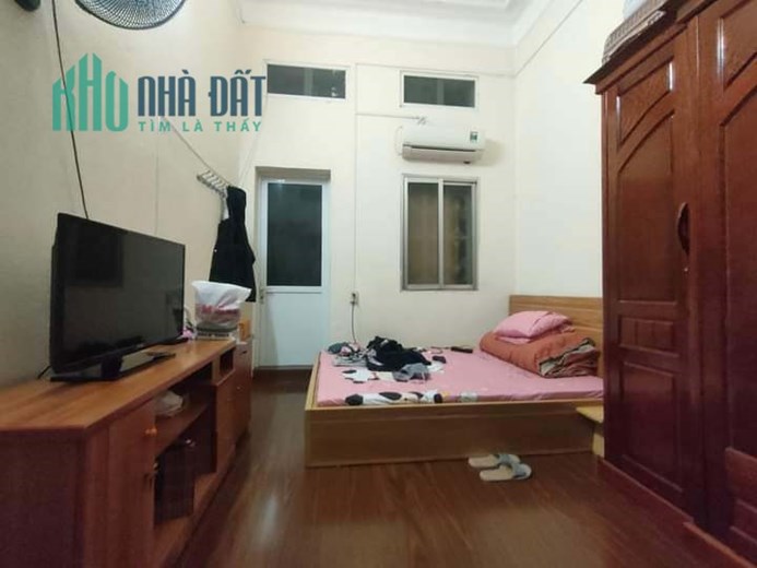 Bán Nhà Đường Hoàng Hoa Thám 95/105m2 x 2 tầng, ngõ thông, diện tích to mặt tiền rộng, giá đầu tư