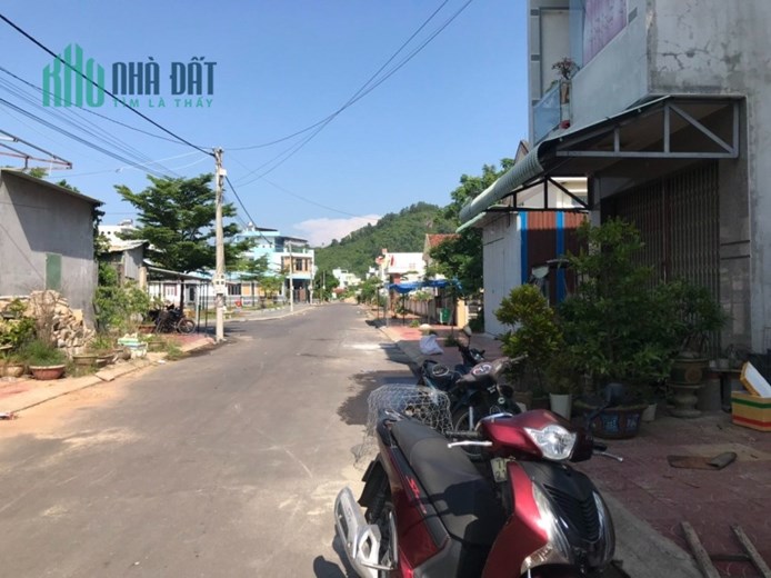 Bán Đất Chính Chủ Sổ Hồng Riêng Mt Trung Tâm Thị Trấn Diêu Trì-Tuy Phước