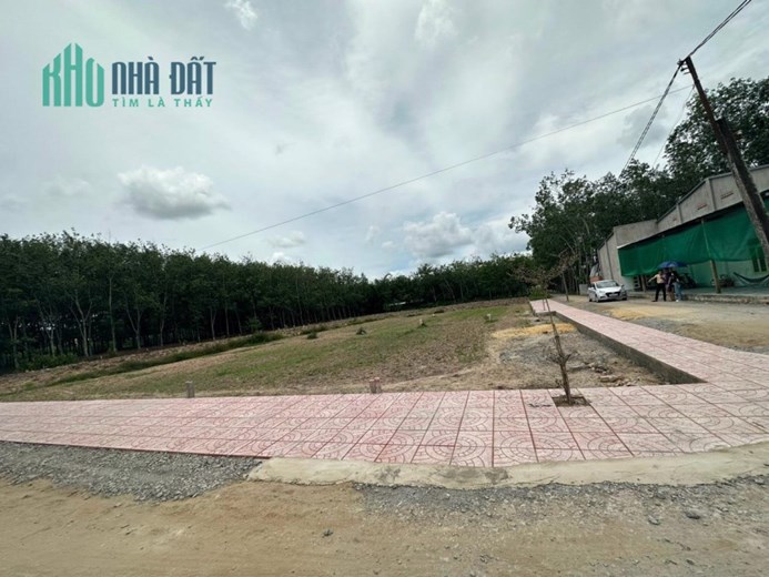 Thạnh Đức, Gò Dầu , Tỉnh Tây Ninh. 
FULLThổ cư. 
Giá bán nhanh: 6xxtr