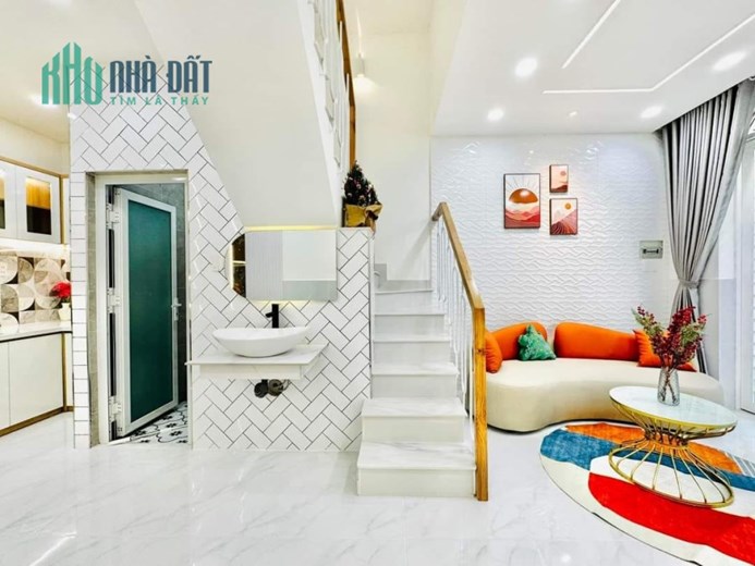 Siêu Phẩm Phan Huy Ích Gò Vấp Mới Đẹp 2 Tầng Hẻm 4m Giá 3 tỷ 5