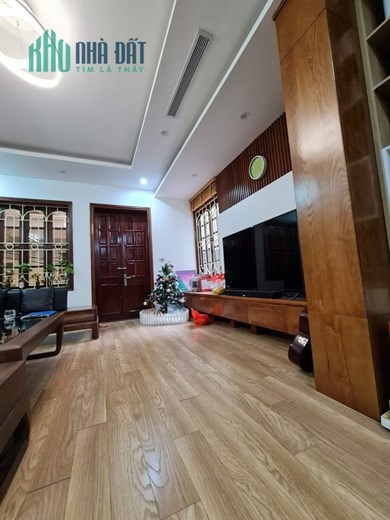 Bán nhà phố Lê Trọng Tấn, căn góc, sát ô tô, nhà mới, 45m, 6T, thang máy, 6.95 tỷ