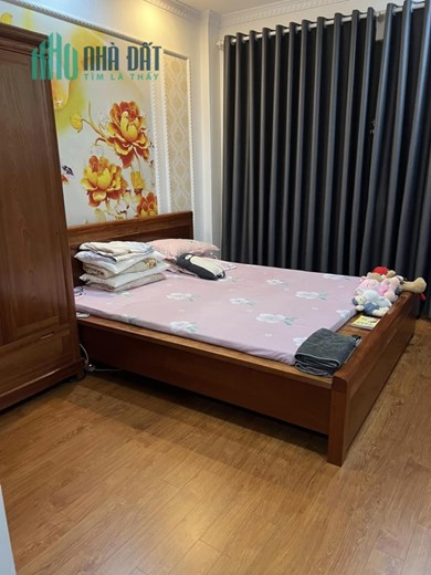 BÁN NHÀ NGÕ BỒ ĐỀ( LONG BIÊN) 5 TẦNG_GẦN PHỐ_ GẦN Ô TÔ_TẶNG NỘI THẤT ĐẸP_ NHỈNH 3 TỶ