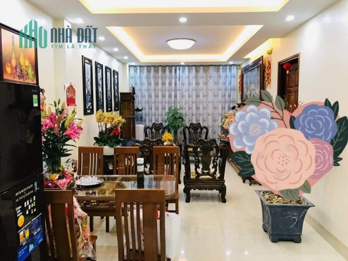 BÁN NHÀ MẶT NGÕ PHỐ NGỌC LÂM( LONG BIÊN) 60 M2 X 4 TẦNG CHỈ NHỈNH 4 TỶ