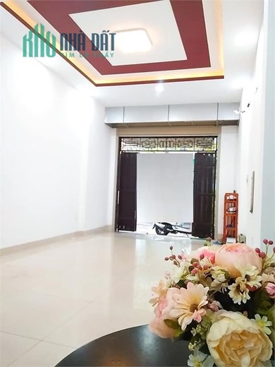 Cho thuê mặt bằng kính 1t2l đường trương công định, tpvt