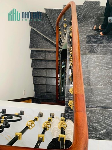 NHÀ HOÀNG MAI CỰC ĐẸP LÔ GÓC 10M ÔTÔ 40M2 5 TẦNG MẶT TIỀN RỘNG THOÁNG