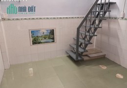 CẦN CHO THUÊ NHANH CĂN NHÀ SỬA MỚI ĐẸP : HẺM NỘI BỘ 2,5m NGAY SAU NHÀ MT HẺM LỚN :